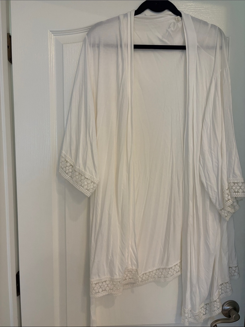 Pinkblush White Lace-Trim Kimono Robe